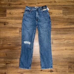 Abercrombie Women’s Curve Love Ultra High Rise Ankle Straight Jean